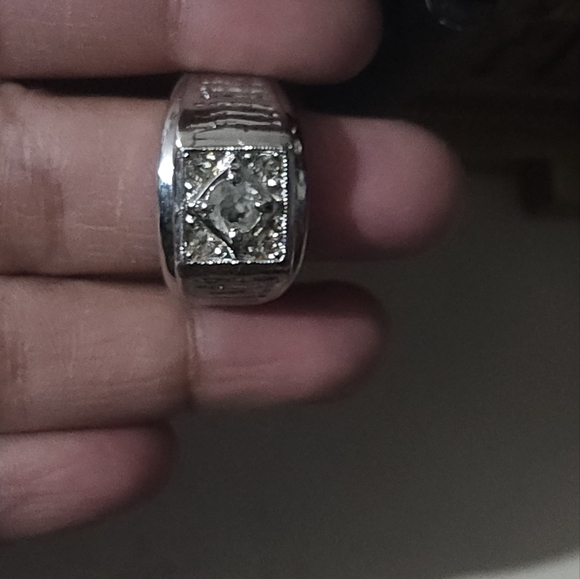 Men's Ring - Picture 11 of 12